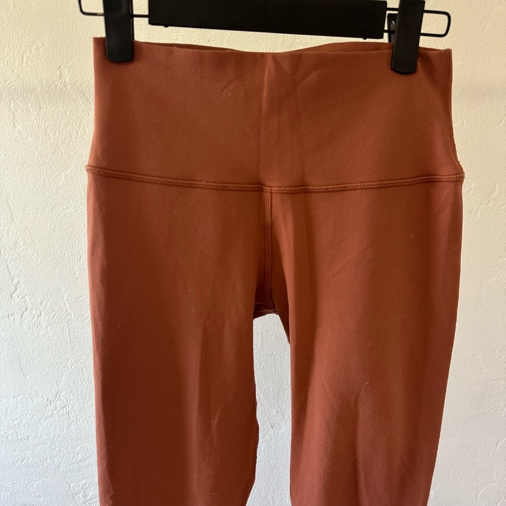 ALO HIGH RISE RUST FULL LENGTH LEGGING - Picture 2 of 4